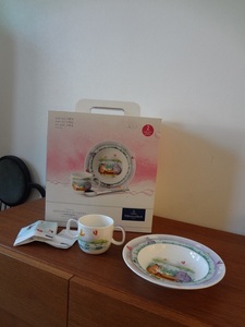□□□　Villeroy＆Boch/ビレロイボッホ/Lily in Magicland/キッズシリーズ・食器セット！　□□□