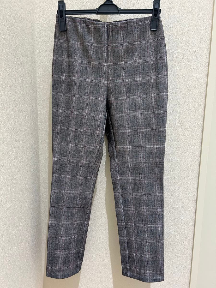 未使用試着のみ！★PINORE★ グレンチェック柄ストレッチパンツ グレー ピノーレ