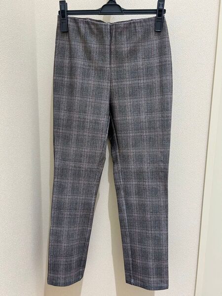 未使用試着のみ!★PINORE★ グレンチェック柄ストレッチパンツ グレー ピノーレ