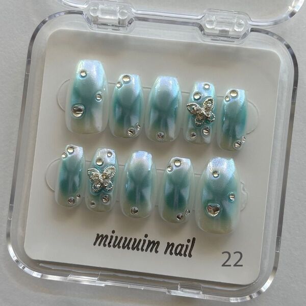 現品ネイルチップ 水色 韓国風 ワンホンネイル フレンチガーリー y2k ちゅるん オーロラ チークネイル ショートバレリーナ
