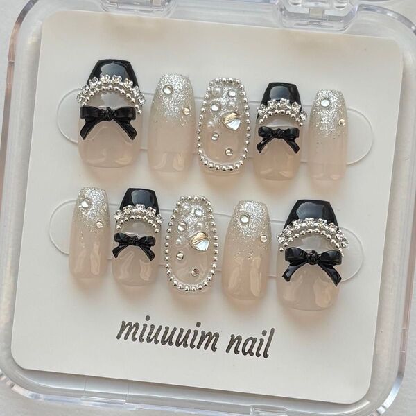 ネイルチップ 黒 韓国風 ワンホンネイル フレンチガーリー y2k ちゅるん 上品 キラキラ スナ系 りぼん 推し活ネイル
