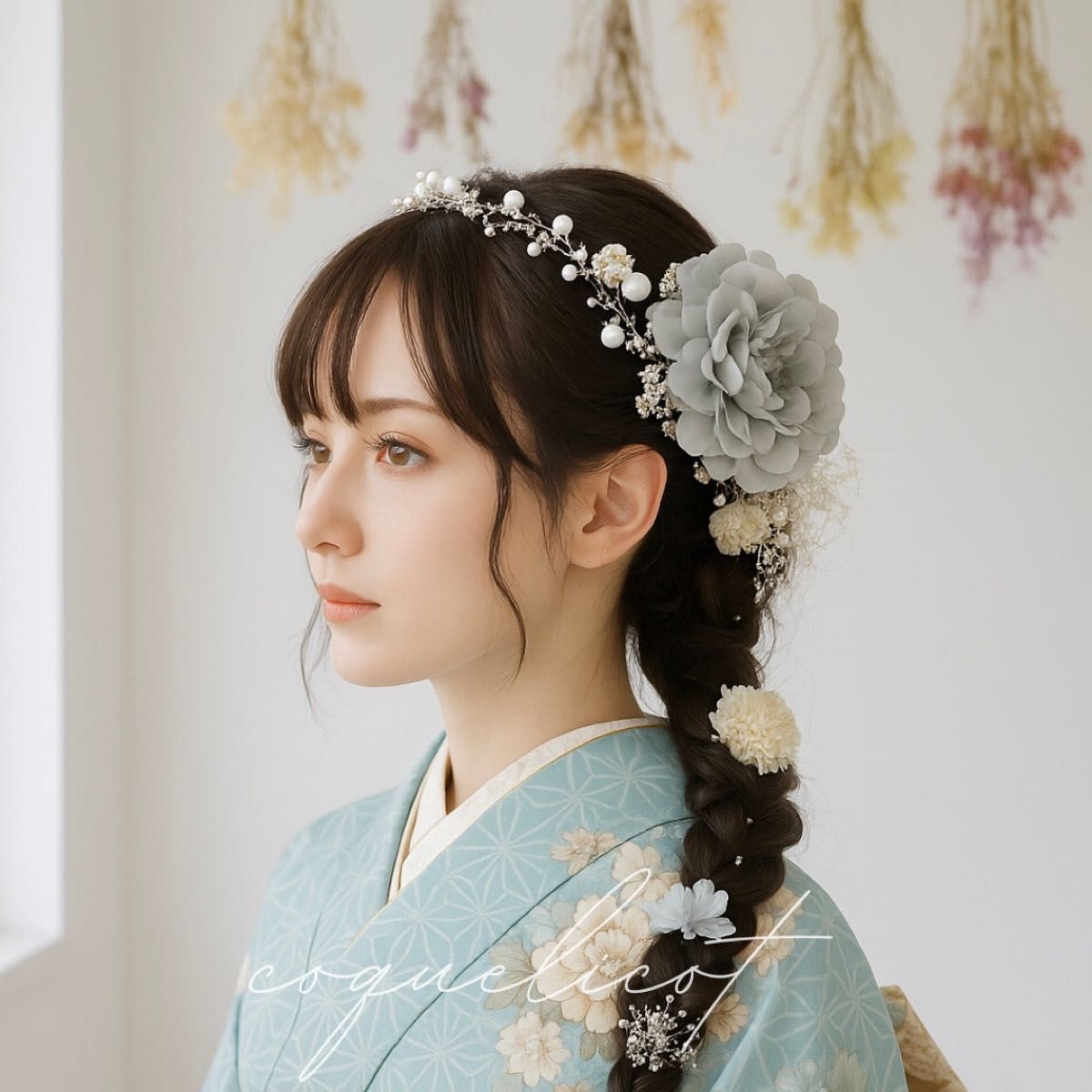 成人式 髪飾り くすみブルー 水色 パールカチューシャ付／ 卒業式 ヘッドパーツ