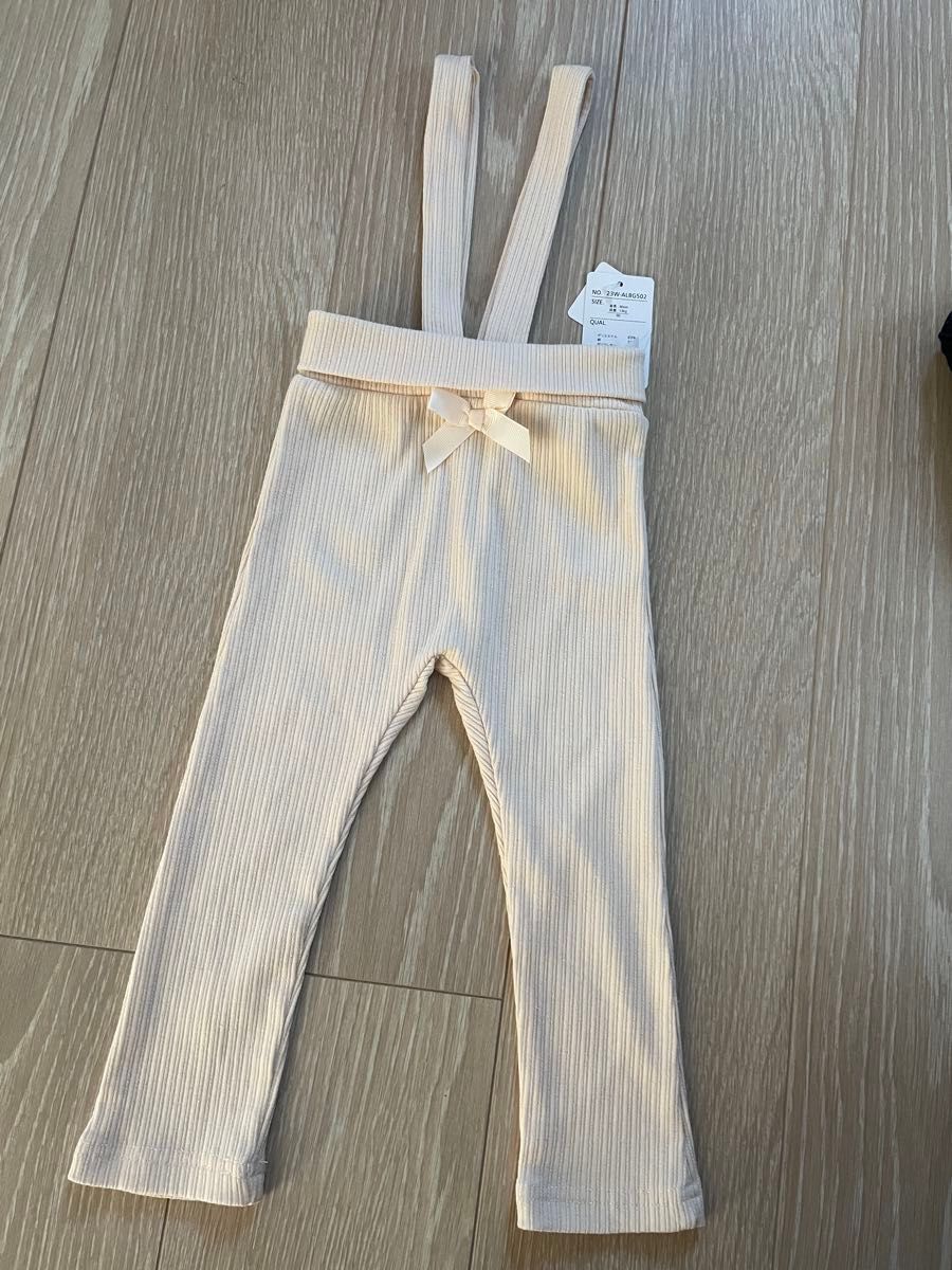 新品　ベビー サス付き　レギンス 90