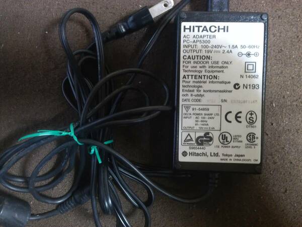 ●HITACHI AC ADAPTER PC-AP5300