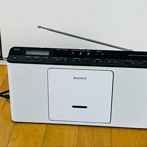 SONY PERSONAL AUDIO SYSTEM ZS-E80 CDラジオ ジャンク