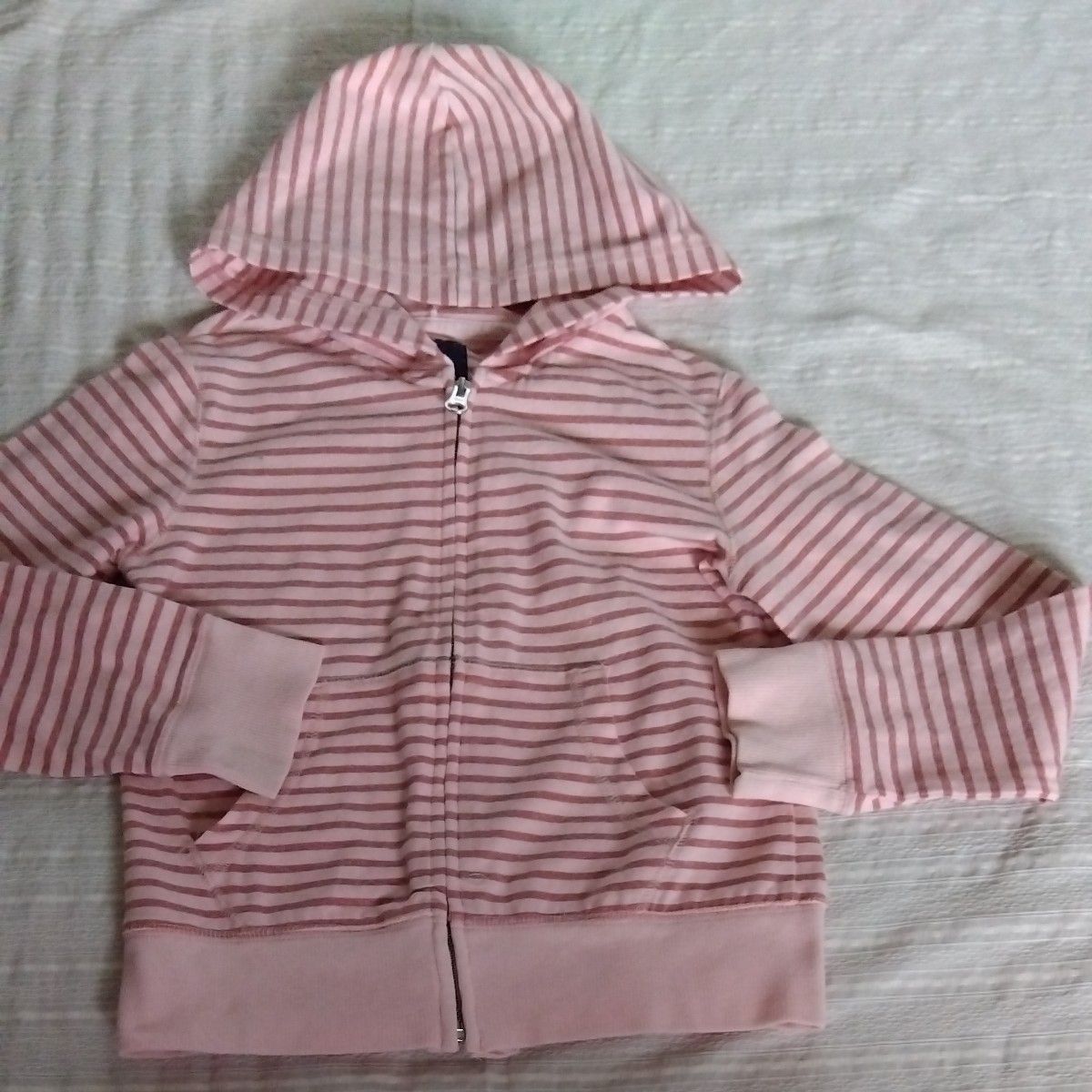 Gap Kids ボーダー柄 ジップアップパーカー 130 cm ピンク フード キッズ 古着 記名あり