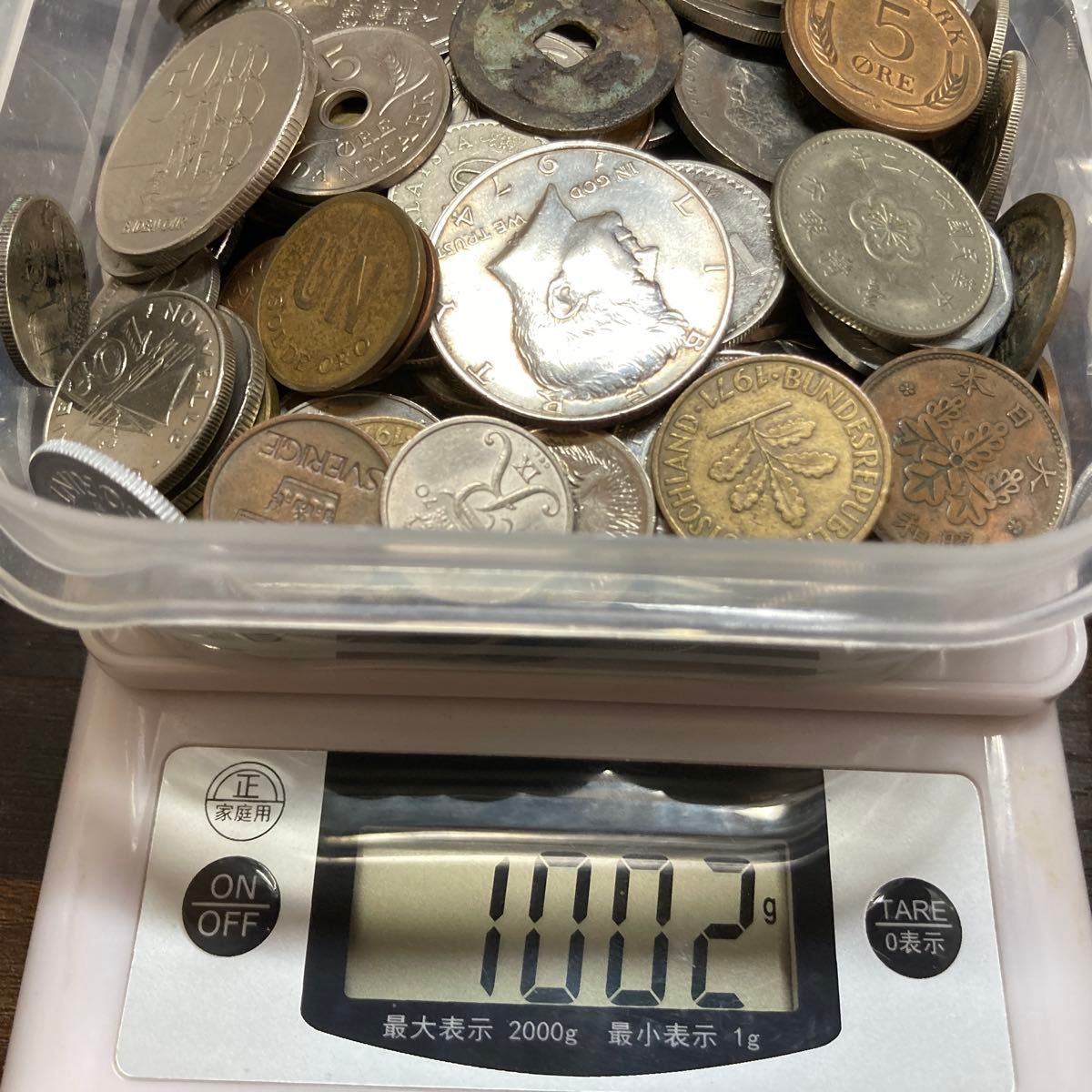 日本古銭　外国硬貨　記念メダル　穴銭　コレクション　1kg (0918)