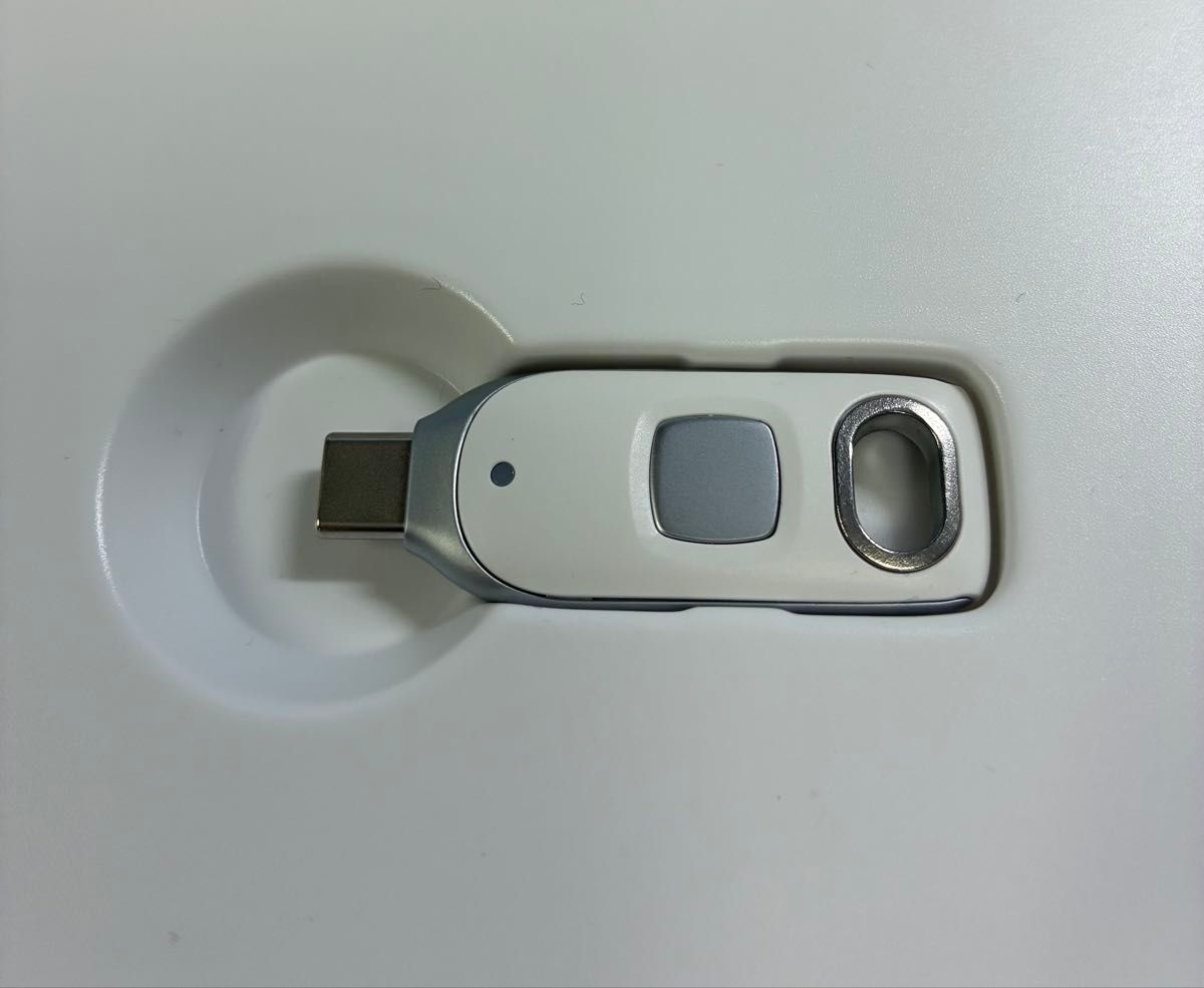 Google★Titanセキュリティキー★Titan★数回使用のみ★極美品★USB-C★NFC★PC★スマホ★