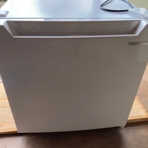 ヤマダ電気 YRZ-C05H1 小型冷蔵庫