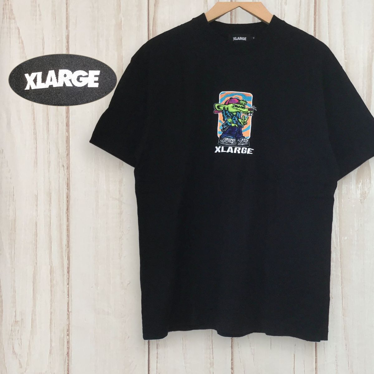 【エクストララージ 半袖Tシャツ】 刺繍 キャラクターデザイン M 黒 X-LARGE 古着 メンズ