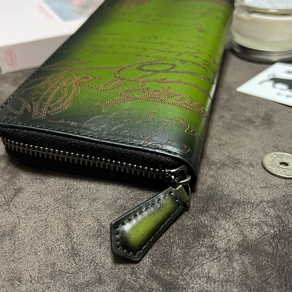 高級感あり 緑 イタリアンレザー メンズ 牛革&本革男女兼用 ラウンドファスナー長財布 カード入れ 小銭入れ 人気商品