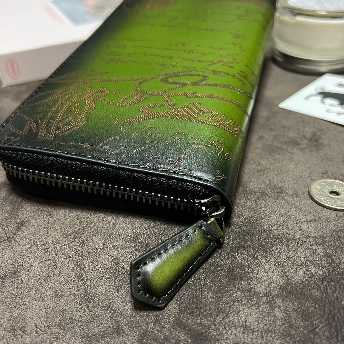 高級感あり　グリーン　イタリアンレザー メンズ 牛革&本革男女兼用　ラウンドファスナー長財布　カード入れ　小銭入れ　人気商品
