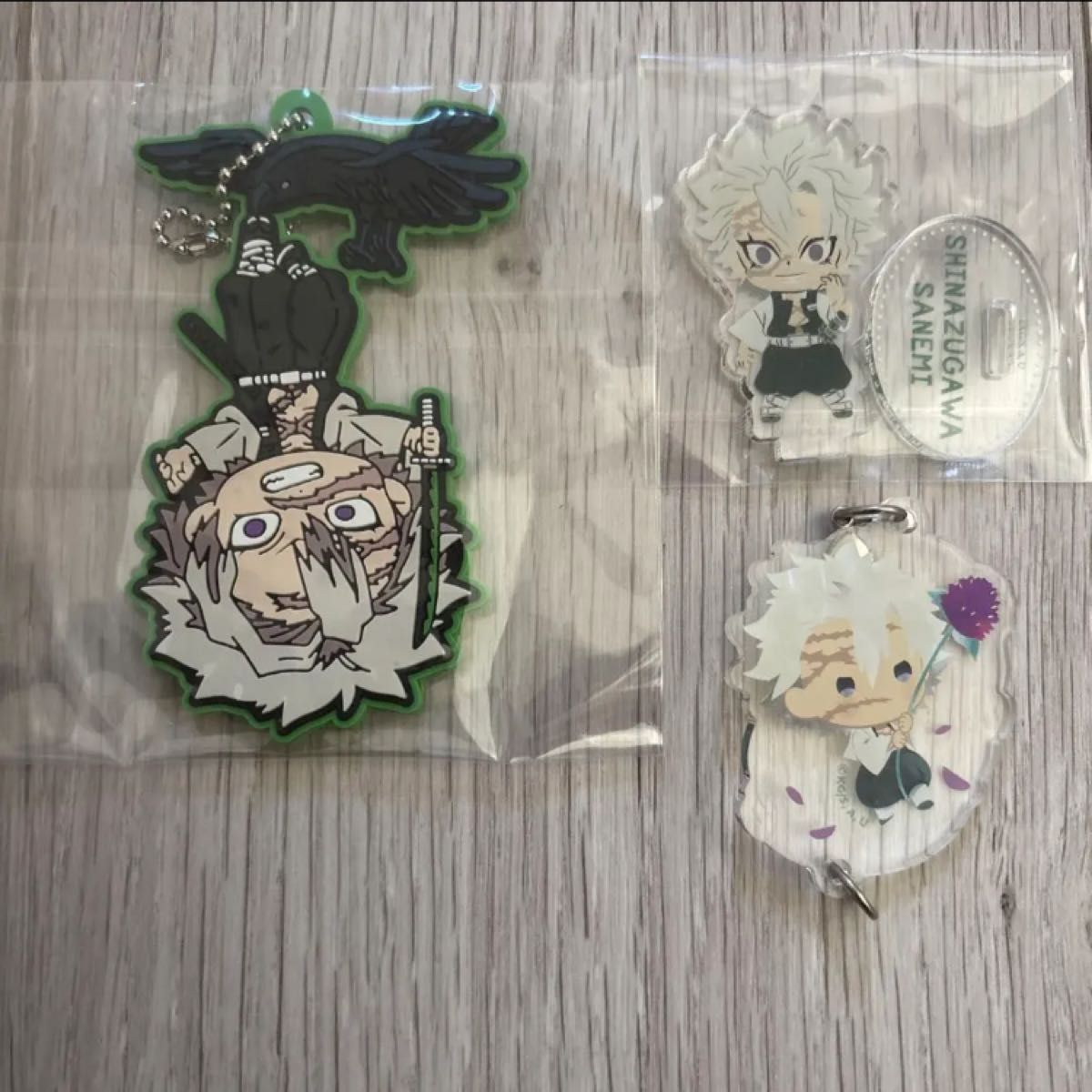 鬼滅の刃　ミニアクリルスタンド　鎹鴉　ラバーストラップ　不死川実弥　3点