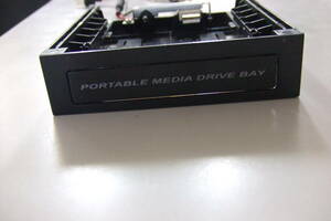 Gateway　ゲートウェイ　GT5650j　よりの部品　PORTABLE MEDIA DRIVE BAY　ドライブベイ　ケーブル