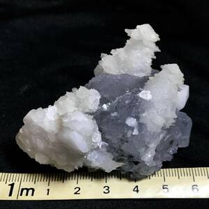 蛍石・方解石・水晶（中国産鉱物標本）