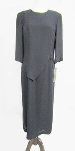 夏　喪服ワンピース　9号　日本製　シンプルビューティー　織柄生地　高級感あり　ロング丈　前スカートはタイト　後スカートはフレアー