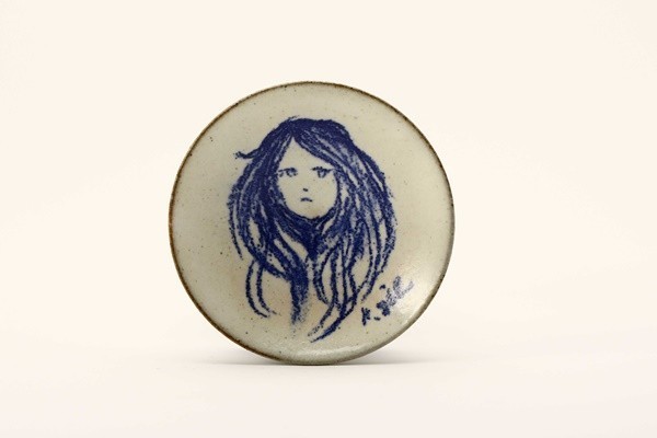 3248r 雕塑家吉博胜之手绘少女图盘小B012, 日本陶瓷, 一般陶瓷, 其他的