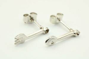 [X322] spoon Fork motif Mini earrings stud silver color [ postage nationwide equal 198 jpy ]