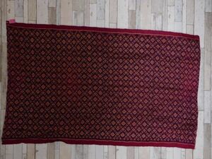 カンボジアシルクスカート生地NO.27 98X158CM オールド 絹　手織り