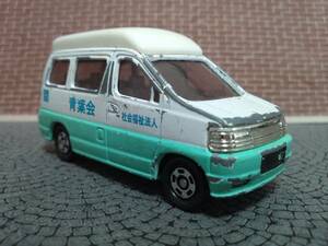 【中古品】1/64 NISSAN ELGRAND 福祉車両 ①