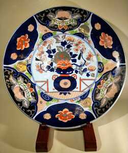 古伊万里 絢爛豪華 花籠 牡丹に揚羽蝶 花鳥図 51cm 大皿 a-大13d966