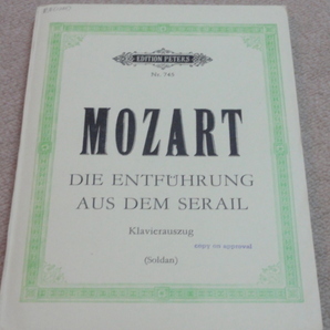 モーツァルト「後宮よりの逃走」ピアノヴォーカルスコア ペーター社 美品 未使用品の画像1