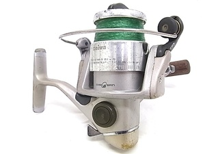 e5157　DAIWA　ダイワ　2000T　リール　釣り道具　現状品