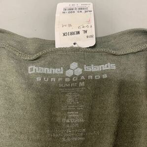 Channel Islands チャネルアイランズ Tシャツ 半袖 未使用 メンズ Mサイズ カーキ khaki サーフボード バートン Vネックの画像2