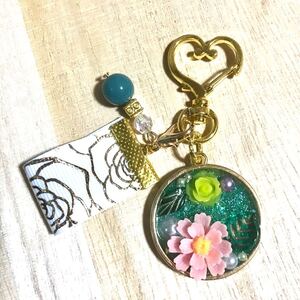 no★311 きらきら☆ぷるぷるレジン&お花♪グログランリボンチャームつき☆キーホルダー ハンドメイド