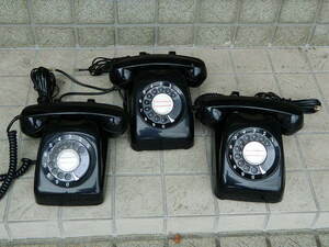 used * Showa Retro : black telephone 3 point 
