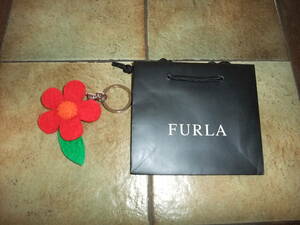 フルラ FURLA　お花キーホルダー　未使用品 