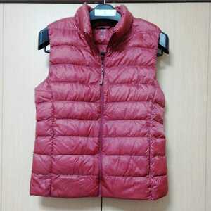  Uniqlo Ultra light down vest M red 