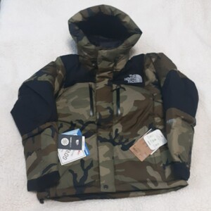 ★定価以下★THE NORTH FACE【未使用】ザ・ ノースフェイスバルトロライト カモ 迷彩 S ダウンジャケット