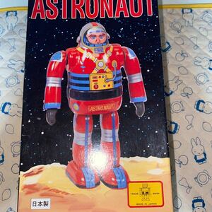 ASTRONAUT tin plate made in Japan 