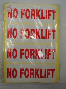 C【新品/未使用/お買い得品】NO FORKLIFT　フォークリフト禁止　文字入り　実寸190×70mm　596枚　シール・ステッカー・ラベル　配送用品