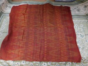 タイ　マッドミー シルクオールドクロスNO.126 84×85cm 　模様シルク細い絹糸　美しい　ｍａｄｍｅｅ　ｐａｓｈｉｎ　パ　シン
