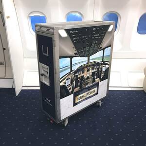 [ world .1.] our shop original design Boeing 777-300ERkokpi Tommy ru Cart full size tool box with casters . rare aviation interior 