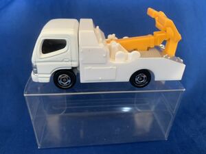 トミカ TAKARA TOMY■2 三菱ふそう キャンター レッカー車(箱なし)