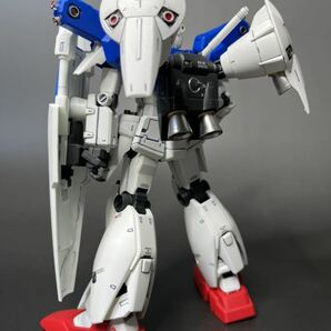 MG 1/100 RX-78-GP01-Fb ガンダム試作一号機 フルバァーニァン ゼフィランサス （塗装完成品・代理出品）の画像7