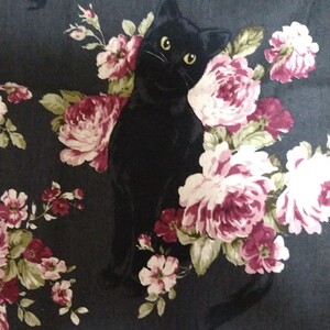 猫とバラ生地