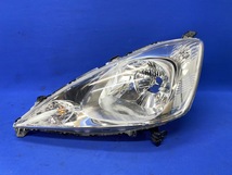 ホンダ フィットシャトル GG7 左ヘッドライト スタンレー P6869 HID 前期 刻印:JC [G-1230]_画像1