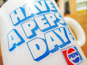 * очень редкий * редкий товар * трудно найти *HAVE A PEPSI DAY!!* Hazel Atlas Vintage кружка / Pepsi-Cola / молочное стекло стакан / Showa / retro 