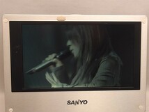 サンヨー DVD-HP70T 本体のみ ポータブルDVDプレーヤー SANYO ジャンク品 管12320_画像3