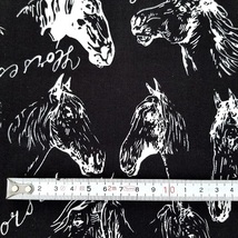 馬好きのための　馬モノクロデッサン画柄　　布　68㎝×50㎝　ハギレ　乗馬　馬術_画像5