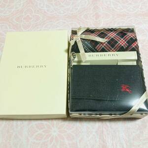 【希少】新品/BURBERRY/ポーチ/ハンカチ/正規品/綿100%/未使用/即決あり/匿名発送/バーバリー/ノバチェック/女性用/ネイビー/紺色/ギフト