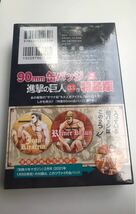 【新品】進撃の巨人 33巻 特装版 90mm缶バッジ2個付き 諫山創 講談社 漫画 少年マガジン 未開封 シュリンク付き 完売品 レア_画像1