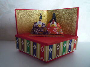 Art hand Auction Mini Hina Dolls, Emperor and Empress, Washi Paper Craft, Diamond-Shaped Tier, Small Box, season, Annual Events, Doll's Festival, Hina Dolls