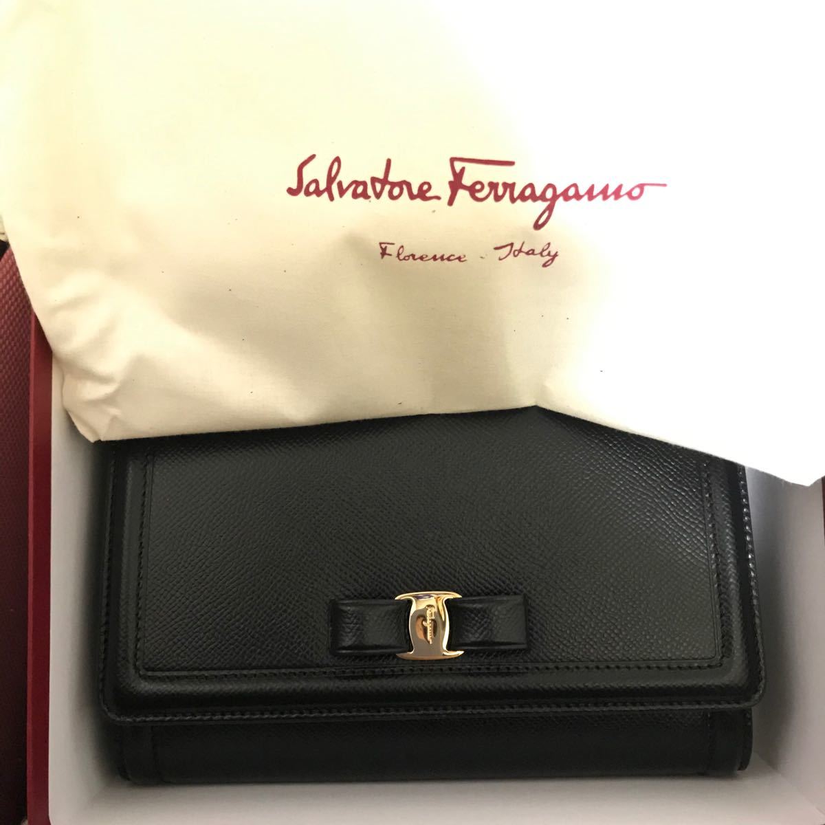 SalvatoreFerragamo サルヴァトーレフェラガモ ソフィア ショルダー