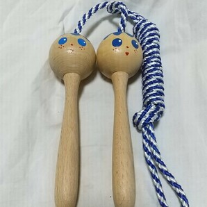 未使用　新品　木のオモチャ　木柄なわとび　縄跳