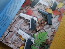1994年版 Smith & Wesson スミス＆ウエッソン 実銃カタログ S&W_画像4